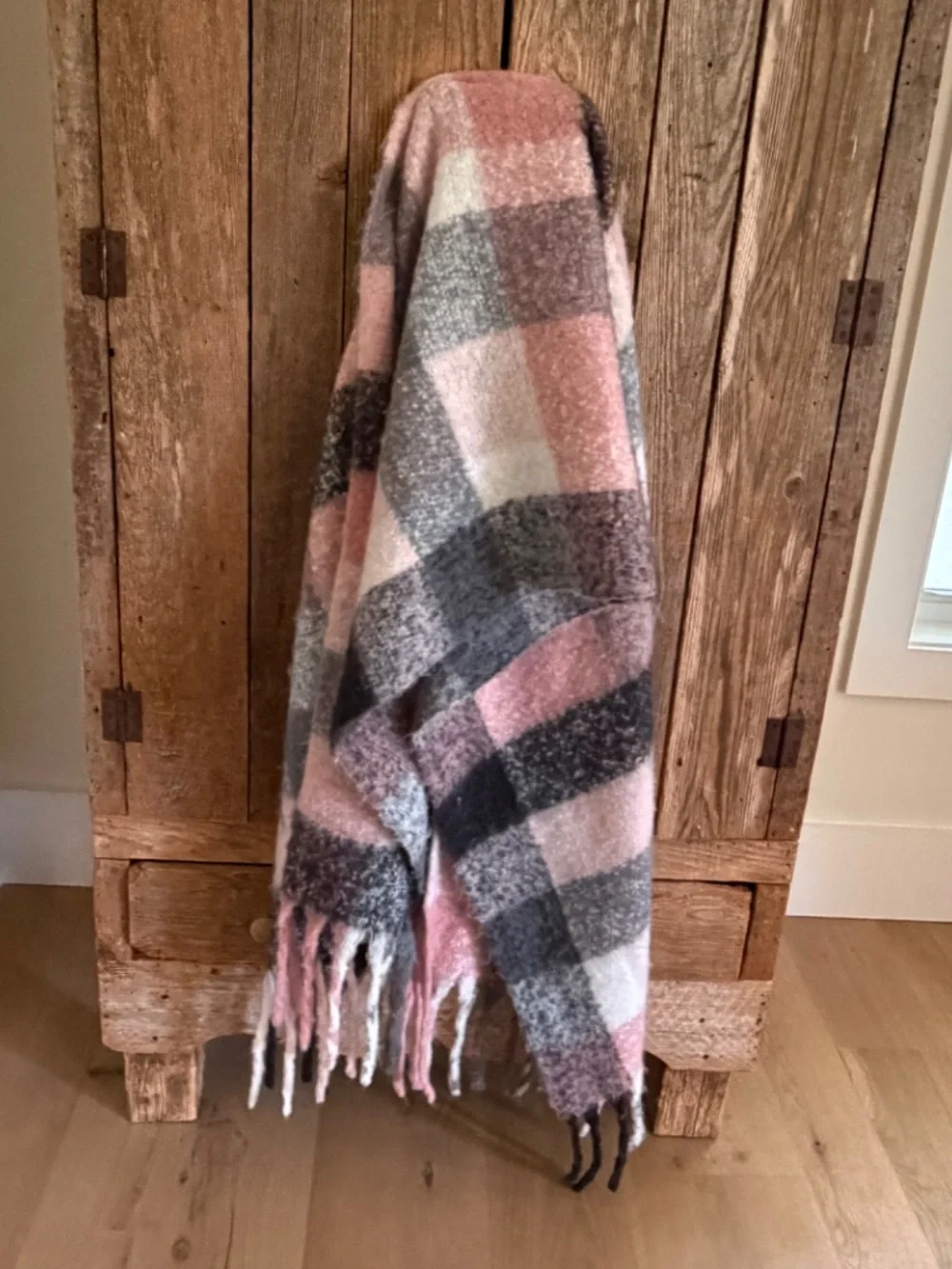 BURBERRY PINK WHITE GRAY CHECK PLAID OVERSIZED CASHMERE SCARF